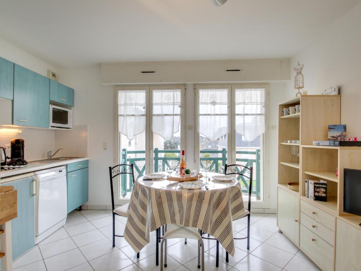 Apartment Residence Des Tennis-1 By Interhome Динард Екстериор снимка
