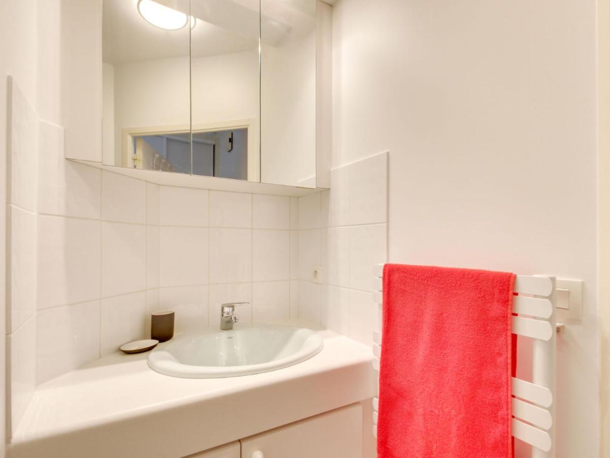 Apartment Residence Des Tennis-1 By Interhome Динард Екстериор снимка